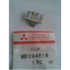 MB394618 MITSUBISHI FE304 444 449 KAPI LASTİK KLİPS 